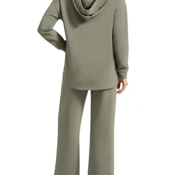 Max & Mia Women's Hoodie Lounge Set of 2 - Picture 4 of 7